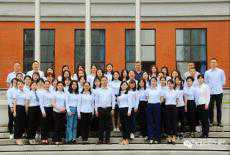 百年樹人，立德育仁 