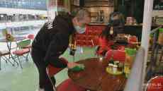 臺青陷疫境 改良美食拓商機(jī)