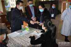 男子高速路上徒行7天 ?遇見(jiàn)最暖心相助