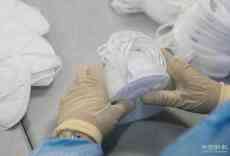 中國(guó)口罩日產(chǎn)能產(chǎn)量雙雙突破1億只