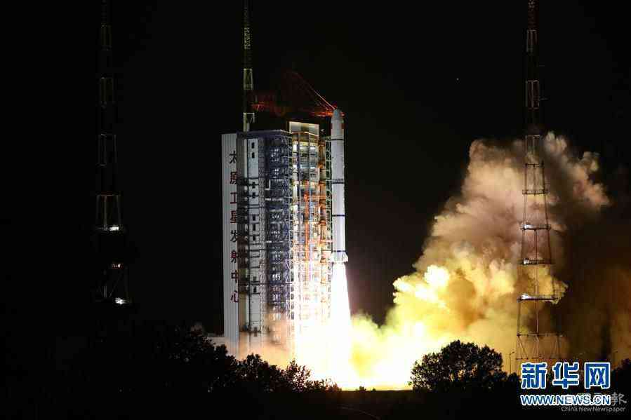 (圖文互動)(2)我國成功發(fā)射海洋一號D衛(wèi)星