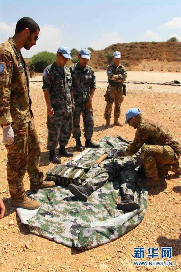 (新華全媒頭條·圖文互動(dòng))(15)崢嶸歲月30年 中國(guó)藍(lán)盔衛(wèi)和平