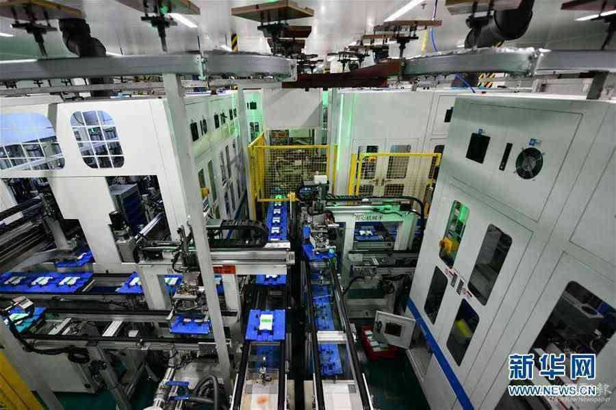 （新華全媒頭條·圖文互動(dòng)）（10）“新引擎”跑出“加速度”——從世界智能大會(huì)看中國(guó)經(jīng)濟(jì)新動(dòng)能