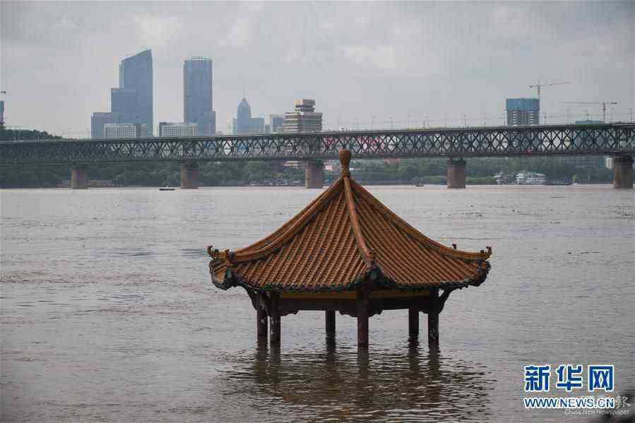 (防汛抗洪)(5)長江中下游干流控制站陸續(xù)突破警戒水位