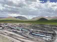 青?！半[形首富”：祁連山非法采煤獲利百億至今未停