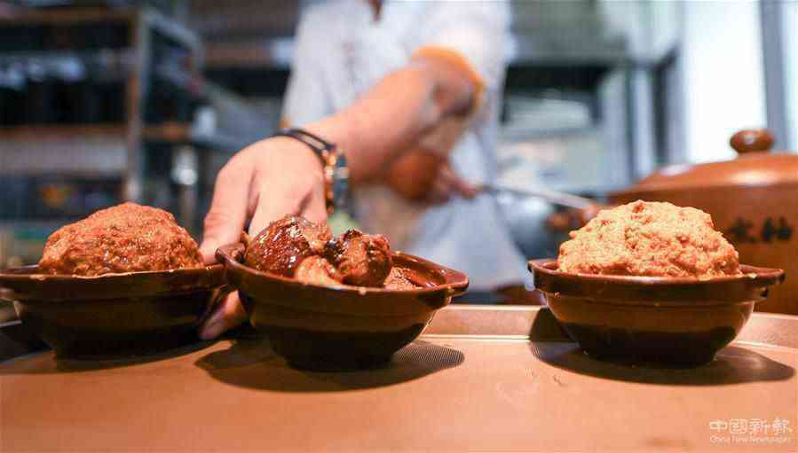 （在習近平新時代中國特色社會主義思想指引下——新時代新作為新篇章·習近平總書記關(guān)切事·圖文互動）（2）讓“舌尖上的節(jié)約”成為習慣——全社會營造浪費可恥、節(jié)約為榮的氛圍掃描