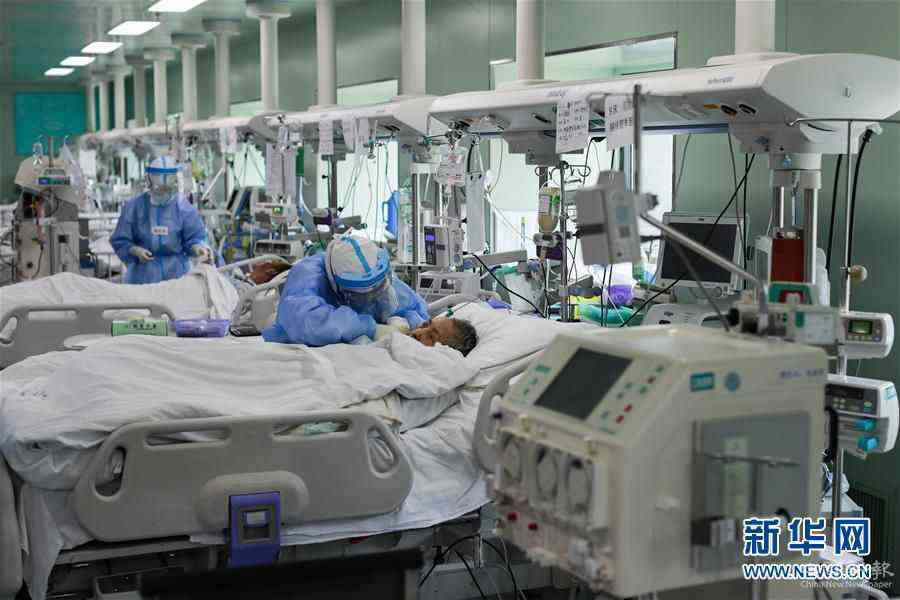 (新華全媒頭條·圖文互動)(13)同舟共濟戰(zhàn)“疫”記——中國抗擊新冠肺炎疫情全紀(jì)實