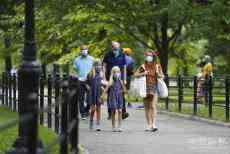 美國逾20州疫情趨嚴重　分析指與大規(guī)模聚集有關