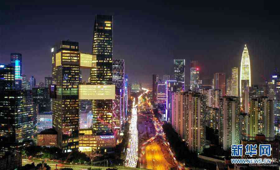 （全面建成小康社會“百城千縣萬村調(diào)研行”·圖文互動）（12）青春，唱響無限——創(chuàng)新強區(qū)的南山樣本