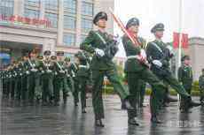為祖國慶生！武警黔西南支隊隆重舉行國慶升旗儀式