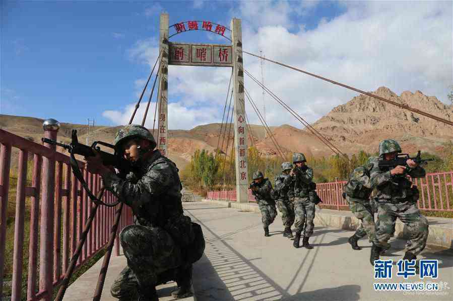 (圖文互動(dòng))(1)解放軍邊海防部隊(duì)“雙節(jié)”期間堅(jiān)守祖國(guó)邊疆