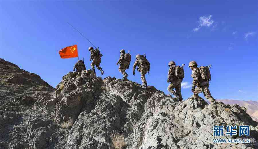 (圖文互動(dòng))(2)解放軍邊海防部隊(duì)“雙節(jié)”期間堅(jiān)守祖國(guó)邊疆