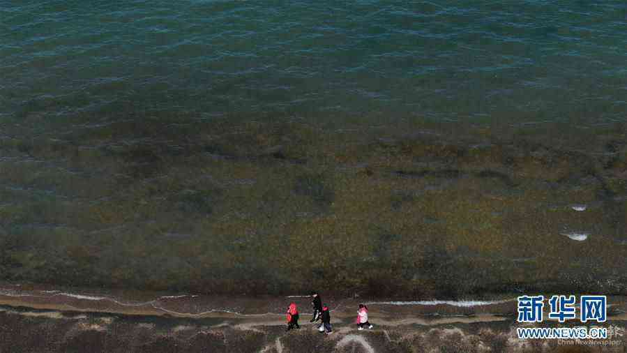 （坐著高鐵看中國(guó)）（4）青藏鐵路串起高原旅游“珍珠鏈”