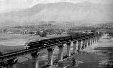 中國(guó)奇跡！從成昆鐵路到世界第一高鐵網(wǎng)