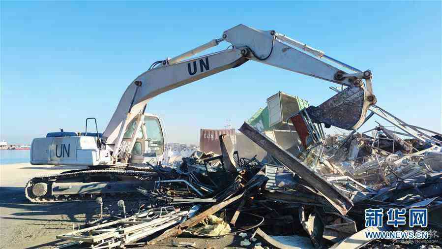 （國(guó)際·圖文互動(dòng)）（5）通訊：穿行在廢墟間的五星紅旗——記中國(guó)維和官兵貝魯特港災(zāi)后援助行動(dòng)
