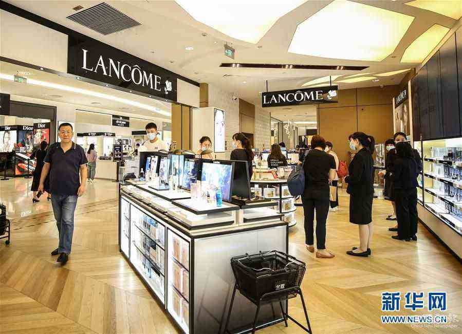 （經(jīng)濟）（2）海南離島免稅新政實施以來免稅購物達108.5億元