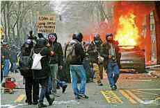 法國多地再爆發(fā)抗議示威活動(dòng) 64人被捕