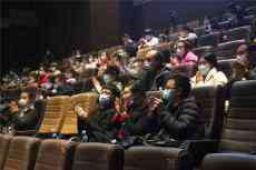 春節(jié)電影總票房破50億元 陳思誠成中國首位票房破百億導(dǎo)演