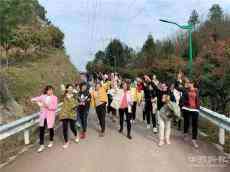 桐梓縣思源實驗學?！叭恕眿D女節(jié)活動紀實