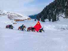 “兩會”巡邊 護(hù)航祖國