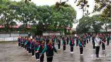 沅江市新灣鎮(zhèn)中心小學(xué):參與全市陽光體育大課間評優(yōu)活動(dòng)