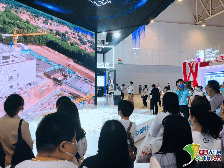 220多家企業(yè)機(jī)構(gòu)亮相世界智能大會(huì)智能科技展，引市民參觀