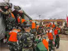 向震中挺進！——武警青?？傟牴逯ш爴岆U救援見聞