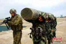 武警松原支隊開展戰(zhàn)術演練