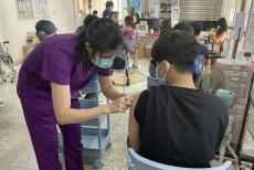 臺(tái)當(dāng)局不讓陸生打疫苗 藍(lán)營批不公平