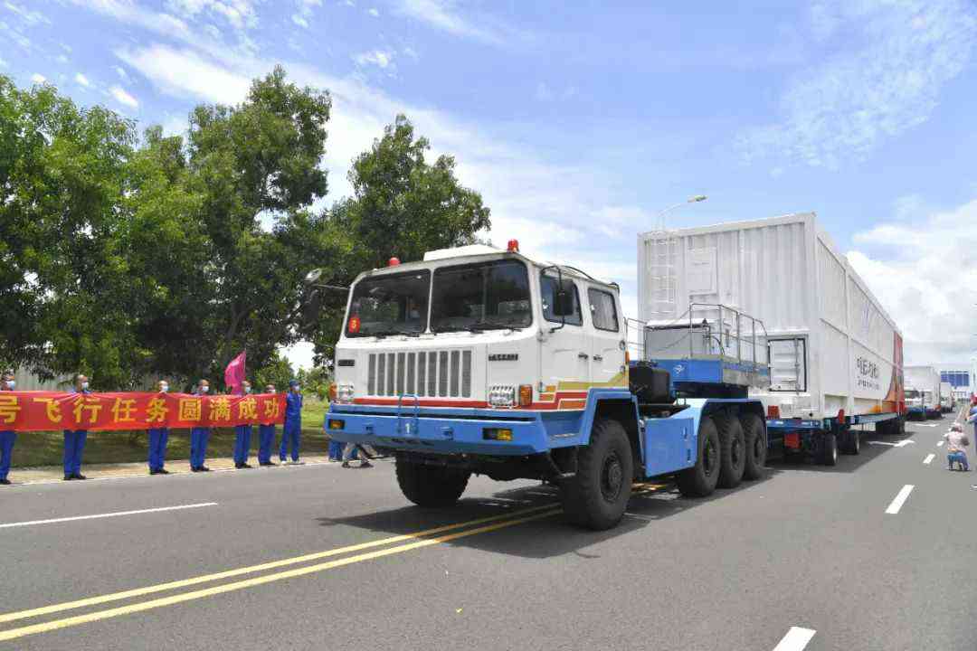 長征七號遙四運載火箭運抵文昌航天發(fā)射場。肖宇坤攝