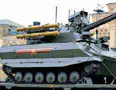 俄羅斯“風(fēng)暴”無(wú)人坦克 “溫壓彈”攻城效果顯著