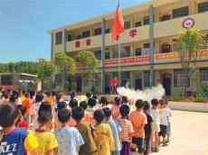 湖南隆回石筍小學(xué)：舉辦消防知識及消防器材使用培訓(xùn)活動
