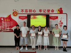 江西玉山縣鳳凰小學開展家長進課堂活動