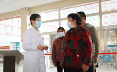 “有事，就給我打電話”