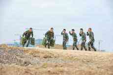 廣西防城港：武警初冬練兵忙 淬煉正當(dāng)時