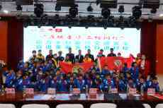 長(zhǎng)沙：“發(fā)哥”文祥愛(ài)心代言交通安全宣講進(jìn)村?；顒?dòng)