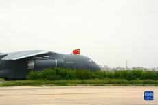 “中國(guó)飛機(jī)來(lái)了！” 巴基斯坦歡迎中國(guó)援助物資運(yùn)抵卡拉奇