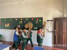 沅江市共華鎮(zhèn)中心小學(xué)：警校聯(lián)合開展反恐防爆演練