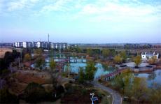 安徽廬江：農(nóng)民公園美輪美奐