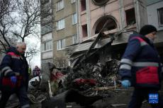 烏克蘭一直升機(jī)墜毀 烏內(nèi)務(wù)部長等18人死亡