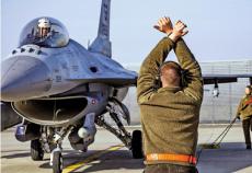 基輔向西方索要F-16戰(zhàn)機 北約再起內訌