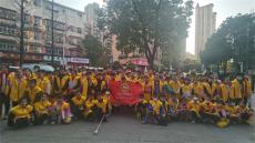 長沙百名中小學(xué)生開展凈灘行動(dòng)保護(hù)母親河