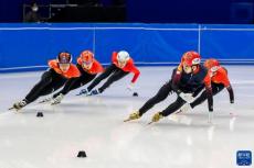 短道速滑——世錦賽：中國隊進行賽前訓練[組圖]