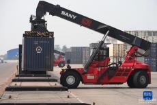 中老鐵路“旱碼頭”為多國發(fā)展注入新動(dòng)力