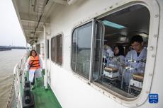 為長江生態(tài)“把脈”的“移動實驗室”