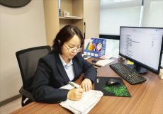 榜樣力量｜朱運(yùn)欽：“鏗鏘玫瑰”綻放湘江河畔