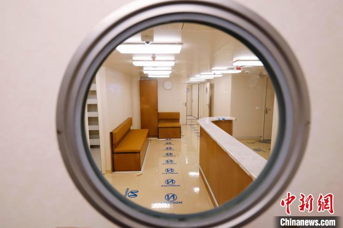 醫(yī)療中心已經(jīng)裝修完畢?！∫罅⑶?攝