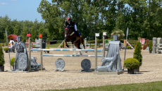 中國隊獲得巴黎奧運(yùn)會馬術(shù)三項(xiàng)賽團(tuán)體賽資格