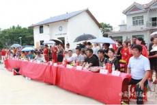 湖南寧家坪鎮(zhèn)：歡騰的泉塘屋場(chǎng)，贊歌聲聲獻(xiàn)給黨