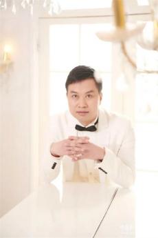 讀“輕舟已過萬重山 ”落淚時，已越過心中的“萬重山”